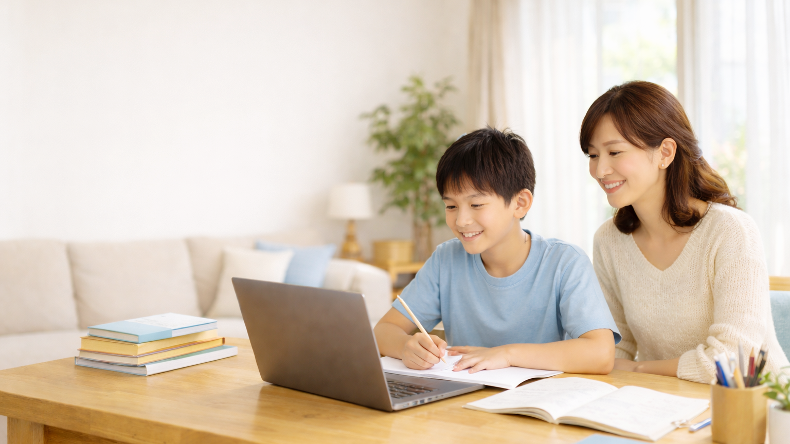 中学受験のオンライン家庭教師レッスンを受ける親子のイメージ